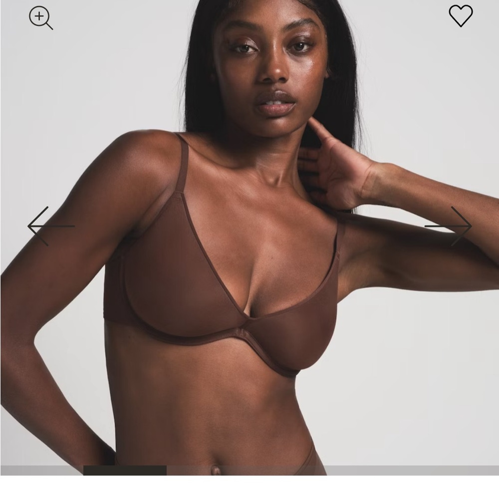 SKIMS Brown Weightless Scoop Bra